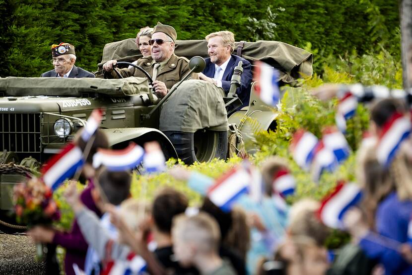 Koning Willem-Alexander en koningin Máxima in Mesch.