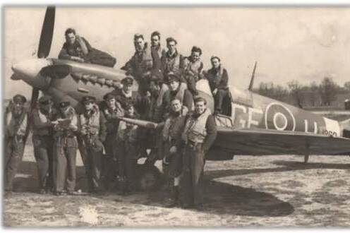 Archieffoto van Spitfire van 349 squadron