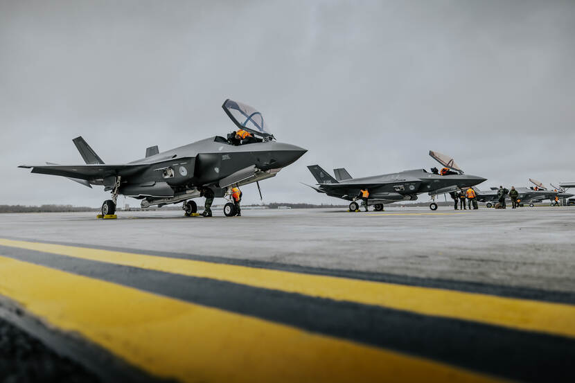 Nederlandse F-35's opgesteld.