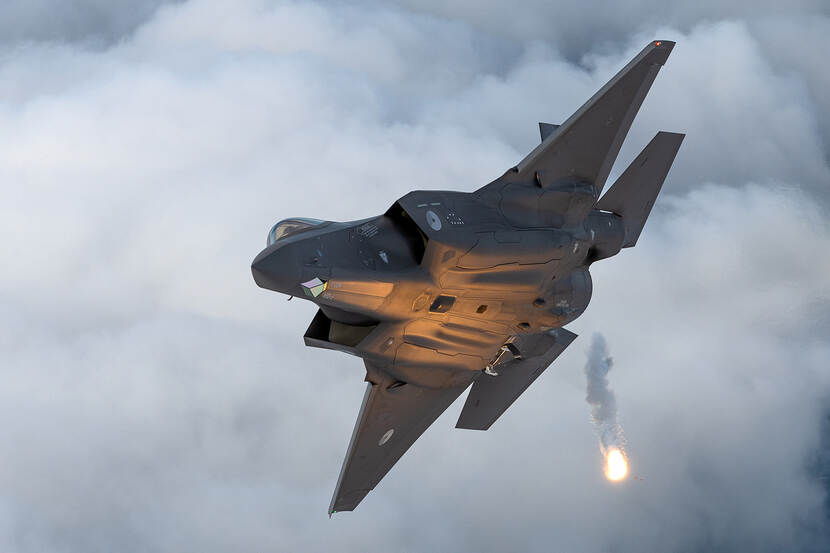 Een F-35 in de lucht