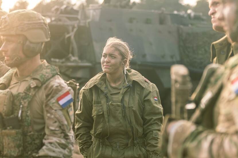 Vrouwelijke militair.